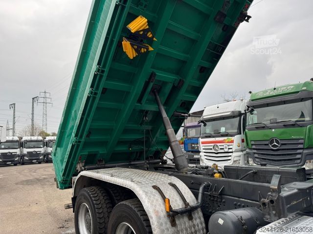 Pašizgāzējs kravas automašīna MERCEDES-BENZ Arocs 2645BB Meiller3-Seitenkipper/Bordmatik/6x4