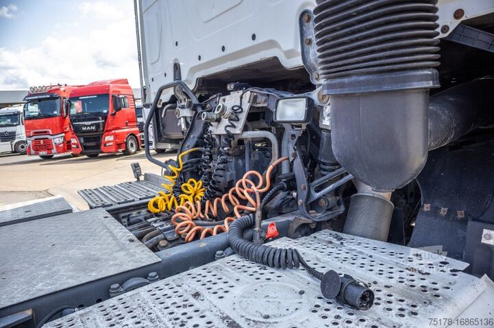 Standard-SZM MERCEDES AROCS 1845 HAD + HYDR.