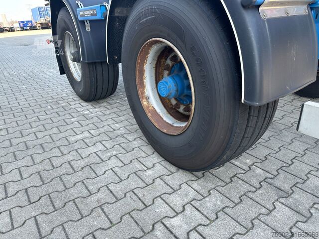 Transporte de contenedores LAG FT / BPW / ADR (EXII/ EXIII/FL/AT) ...