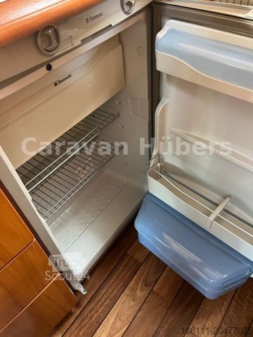 Camping-car semi-intégré HOBBY Van t 500 GFSC - Festbett - 2 x Klima - Sat/TV