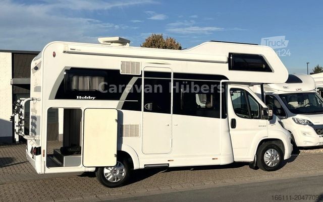 Alcove camper HOBBY Siesta A 60 GF - Festbett - Klima -