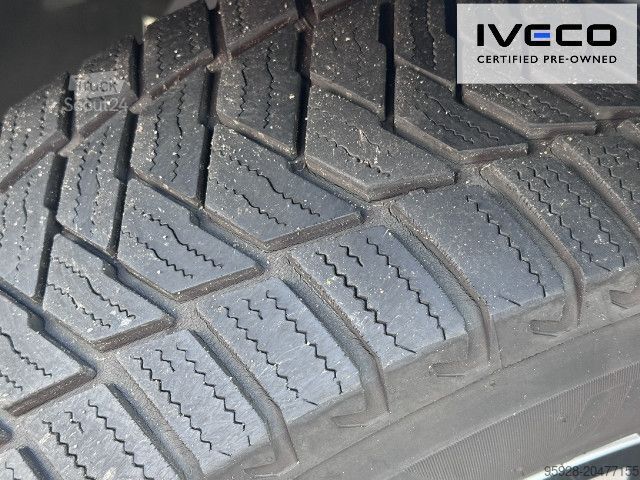 Transporter mit Koffer IVECO 35S14HA8/P, LED, ACC, Alu, LBW 750 kg