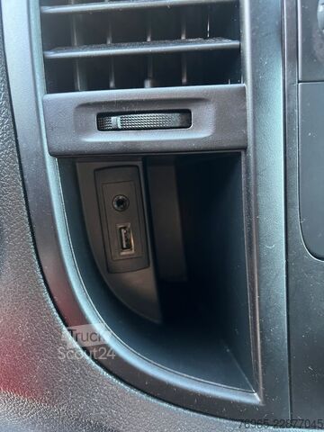 Dobozos furgon MERCEDES-BENZ Vito 114 LANG KLIMA TEMPOMAT WERKZEUGSCHRÄNK