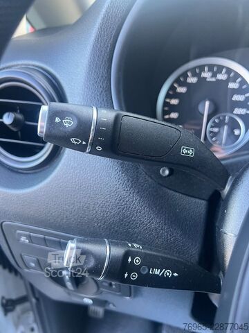 Dobozos furgon MERCEDES-BENZ Vito 114 LANG KLIMA TEMPOMAT WERKZEUGSCHRÄNK