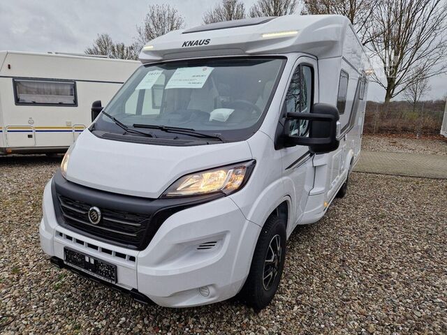 Polointegrovaný karavan KNAUS Sky Ti PLATINUM SELECTION 650 MEG Solar, Markise