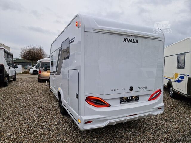 Polointegrovaný karavan KNAUS Sky Ti PLATINUM SELECTION 650 MEG Solar, Markise