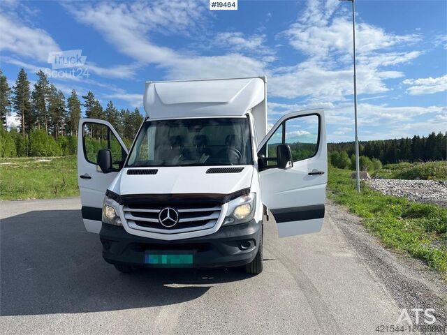 Kovček Mercedes-Benz Sprinter 316CDI Box truck w/ Lift. 115,000 km.
