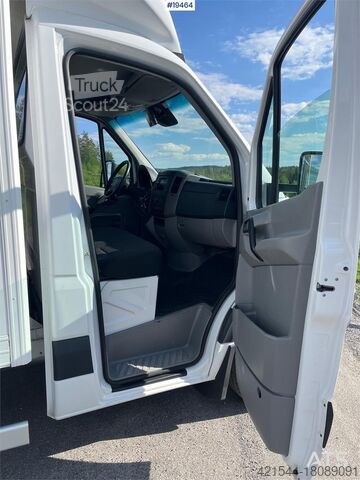 Kovček Mercedes-Benz Sprinter 316CDI Box truck w/ Lift. 115,000 km.