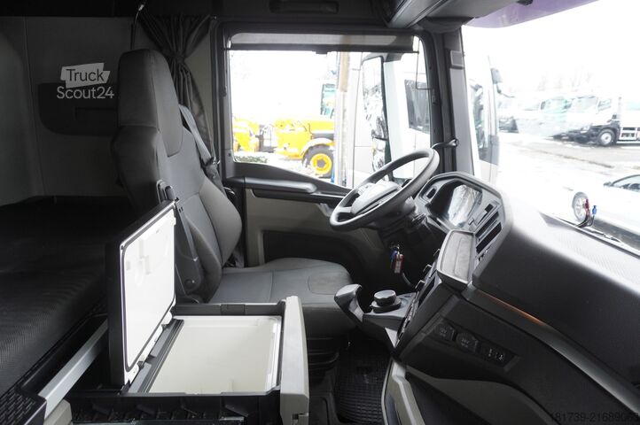 Çekici ve damperli yarı römork MAN TGX 18.510 4×2 tractor unit / Sleeper ca