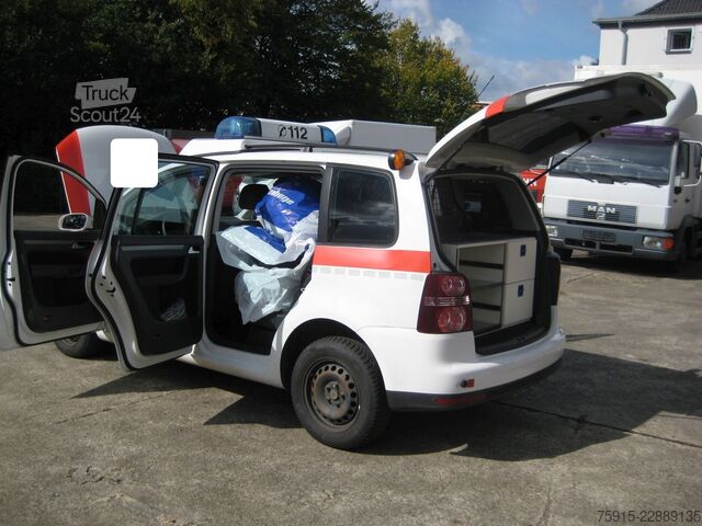 Požiarnické auto VW Touran 2,0 TDI Einsatzfahrzeug Strobel *TÜV NEU*