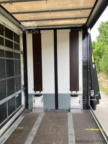 Remolque abierto con toldo Eggers ZPT 10 ZL