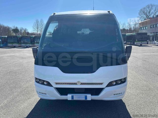 Autocarro de turismo Indcar Mago 2