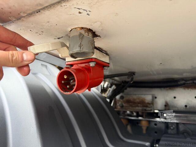 Kühl-/Tiefkühltransport Mercedes-Benz Atego 1223 FRIGO THERMOKING SPECTRUM V-800 MAX ...