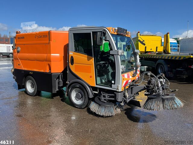  Bucher Citycat 2020 with 3-rd brush