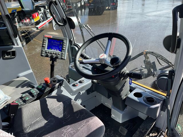  Bucher Citycat 2020 with 3-rd brush