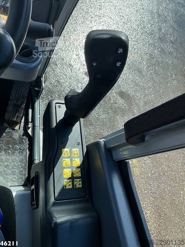  Bucher Citycat 2020 with 3-rd brush