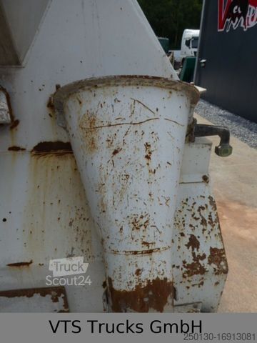 Полуремарке Stetter 10 kbm Betonmischer mit Deutz Motor