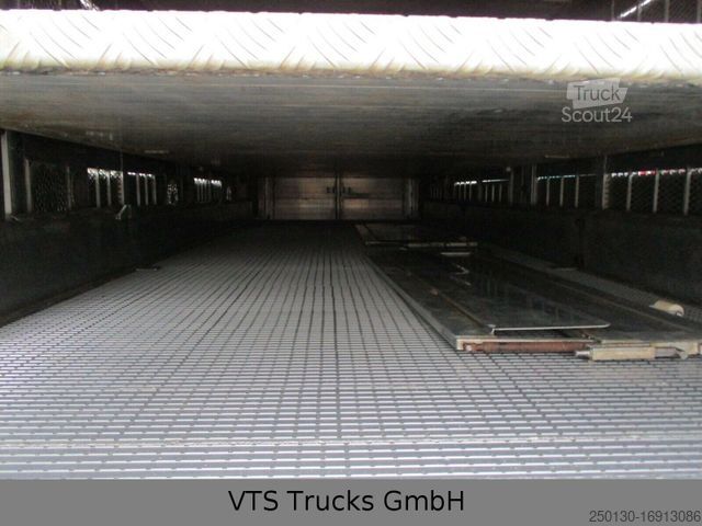 Atrelado de transporte de cavalos MENKE-JANZEN 4.Stock Viehanhänger m. Aggregat Hubdach Tränke