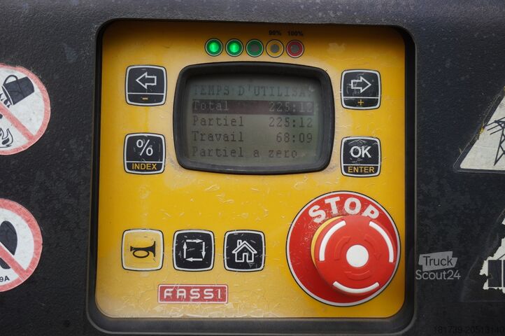 Flatbed truck with crane Iveco STRALIS 19.310 E6 / Flatbed 19 EPAL / FA