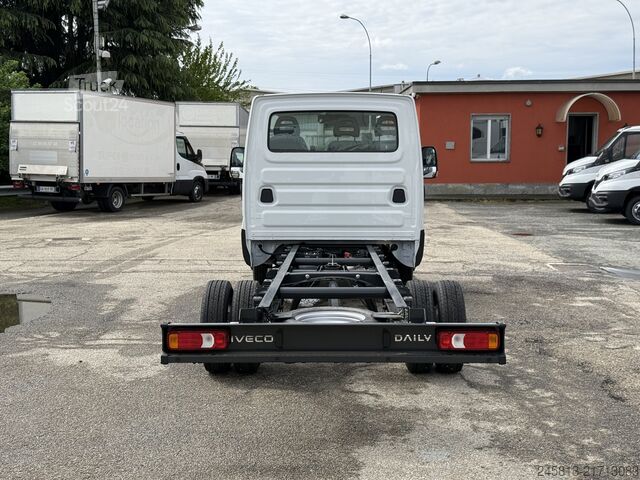 Chassis de carrinha Iveco DAILY 35-180