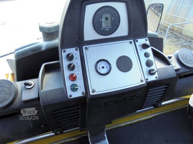 Rolo tandem Bomag BW 154 AP-4
