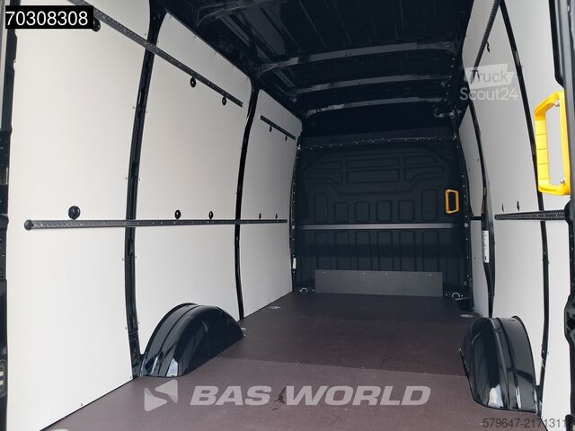 Stasjonsvogn med høyt tak Iveco Daily 35S18 Neu! 3.0L Automatik 180PS L2H2 ACC ...