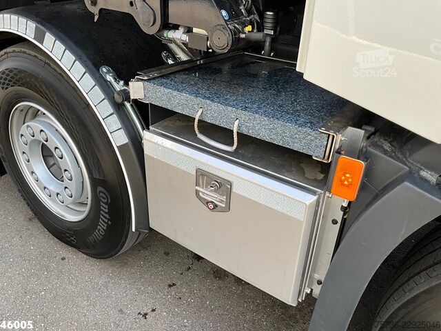 Nosturiauto Volvo FH 500 Euro 6 8x2 HMF 95 Tonmeter laadkraan + F...