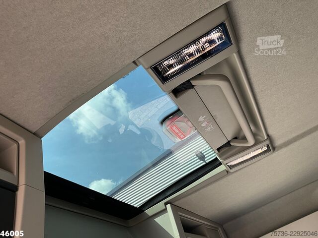 Nosturiauto Volvo FH 500 Euro 6 8x2 HMF 95 Tonmeter laadkraan + F...