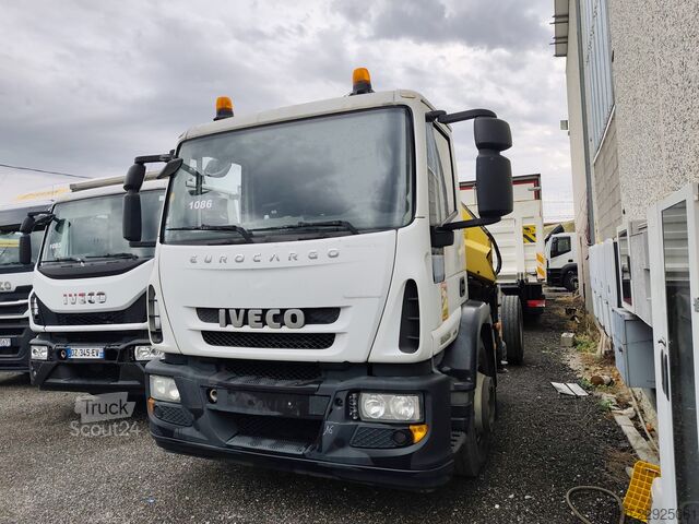 камион с кран Iveco EuroCargo 180E25K