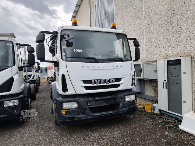 камион с кран Iveco EuroCargo 180E25K