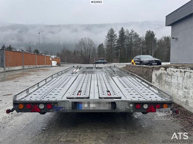 Brian James automobilių priekaba Brian James car trailer