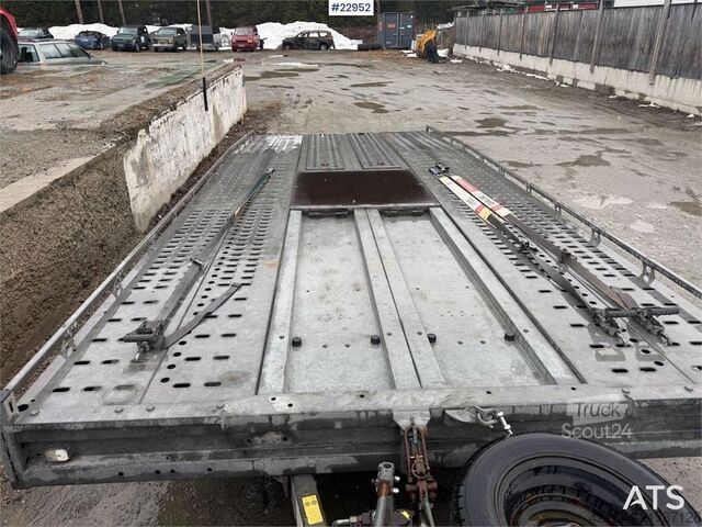 Brian James automobilių priekaba Brian James car trailer