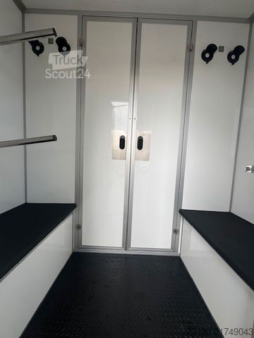 Prepravník dobytka RENAULT Master Sodiak 2 Pferdetransporter 3,5t Vorführer