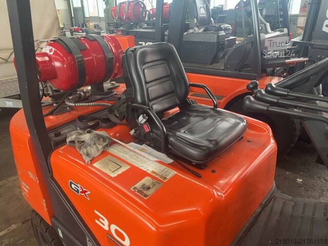 Crawler excavator DOOSAN G30G