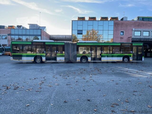 Bus à accordéon Mercedes-Benz O 530