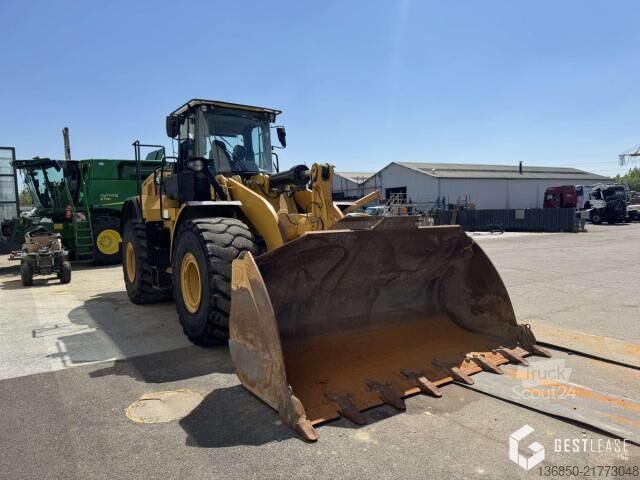 Chargeuse sur pneus Caterpillar 966M