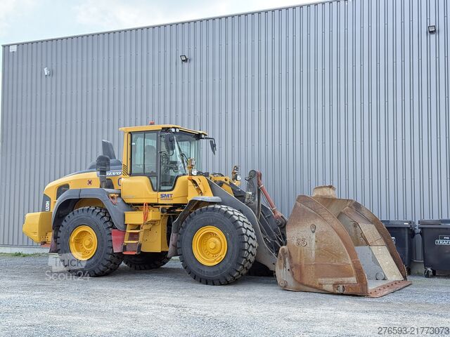 Kolesni nakladalnik Volvo L120H