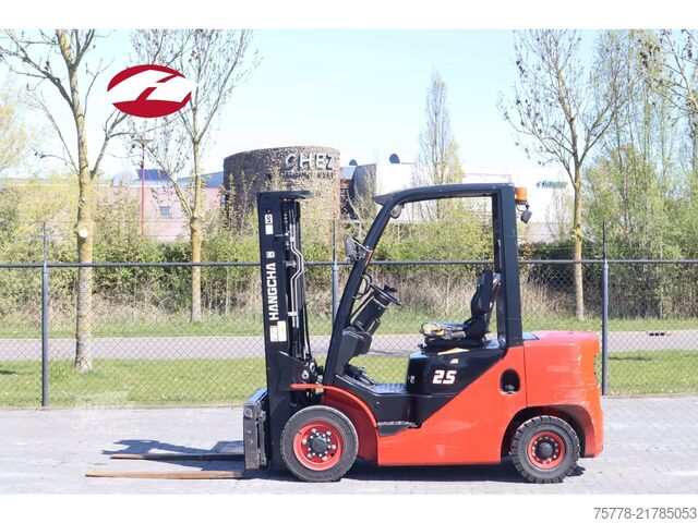 Chariot élévateur Hangcha CPCD25 | TRIPLEX | 2.5 TON | SIDESHIFT | POSITI...