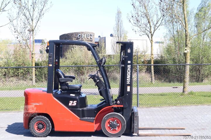 Chariot élévateur Hangcha CPCD25 | TRIPLEX | 2.5 TON | SIDESHIFT | POSITI...