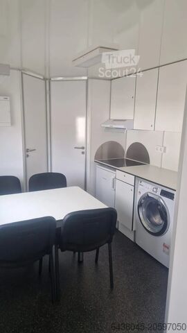 Iroda/lakókonténer EASYWAGON 900cm woon-unit met 4 slaapkamers