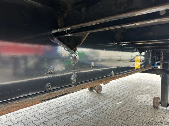 Presenninger, der kan skubbes Krone Schuifzeil -Dak Met Borden / BPW-Assen