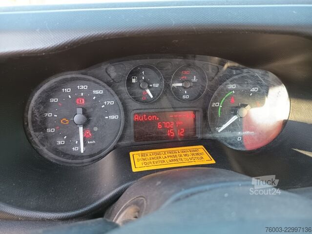 Skriňová dodávka Iveco Daily Multitel MX170 - 17m - 200 kg