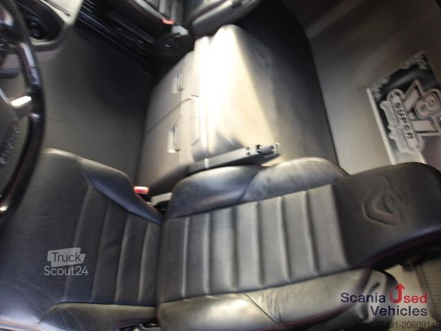 Tractor estándar Scania S 580 A4x2NB / V8 / Leder / Fullair / LED