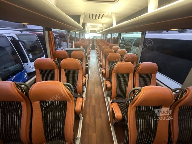 Autobus za međugradski prevoz MAN R 09 Lion´s Coach