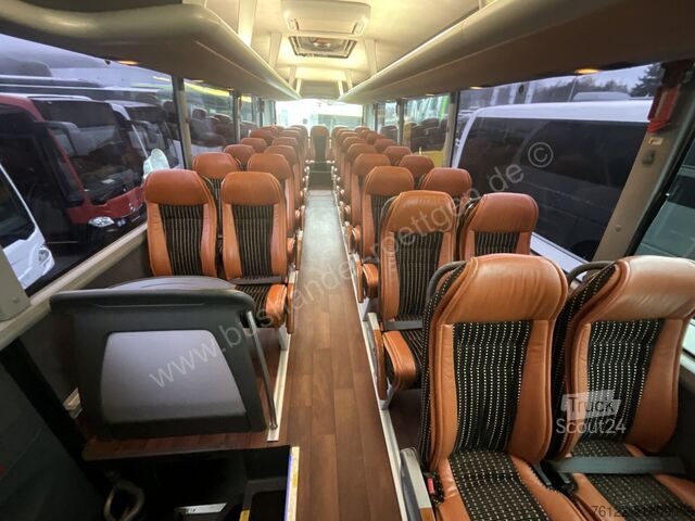 Autobus za međugradski prevoz MAN R 09 Lion´s Coach