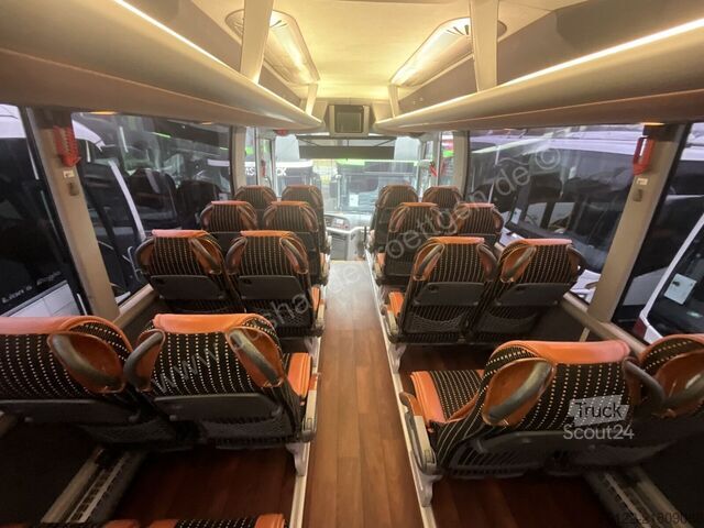 Diaľkový autobus MAN R 09 Lion´s Coach