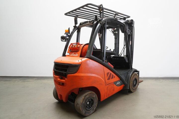 Empilhador Linde H 30 T EVO 393-02