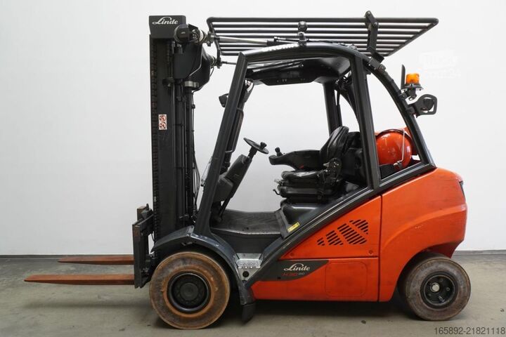 Empilhador Linde H 30 T EVO 393-02