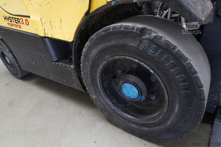 šakinis krautuvas Hyster H3.0FT