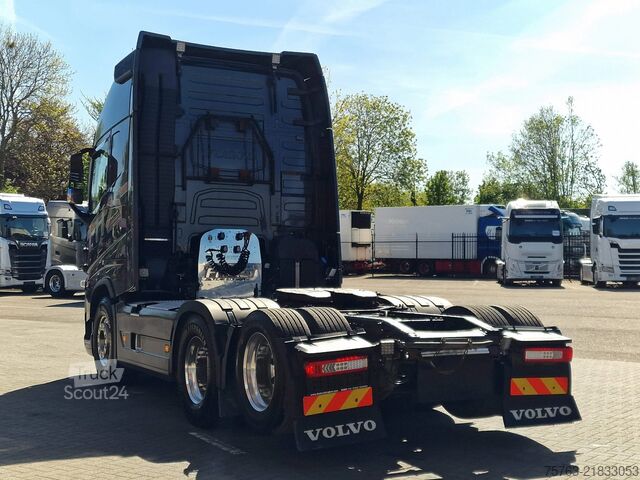 Standardni SZM Volvo FH 13.540 Globetrotter XL 6x2 - "25 year editio...
